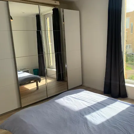 Private In Shared House Homestay Ostend